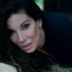 Iogurte grego, colágeno e salada mista com frango desfiado: o cardápio rico em proteínas que Sandra Bullock, aos 62 anos, usa para combater a perda de massa magra ao envelhecer