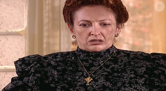 Debora Olivieri dá vida a Inês na novela 'Terra Nostra', em reprise na Globo