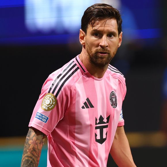 Lionel Messi atualmente tem 37 anos e está disputando a Copa do Mundo de Clubes da FIFA