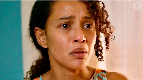 Nas cenas dos próximos capítulos de 'Vale Tudo', Raquel (Taís Araújo) descobre a verdadeira farsa de Maria de Fátima (Bella Campos).