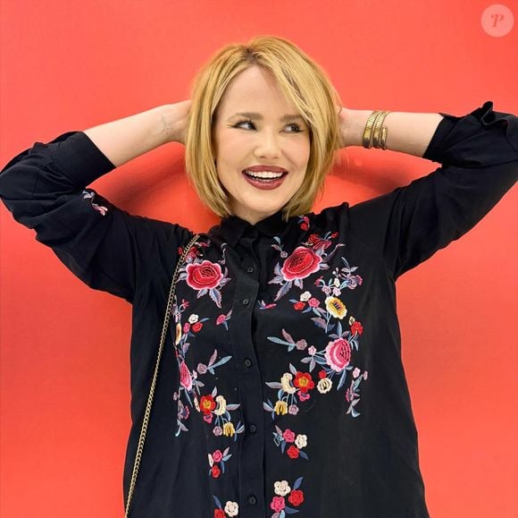 Na manhã desta quinta-feira (20) Marcela Tomaszewski recebeu uma decisão da Justiça, indicando a medida protetiva em caráter de urgência contra Dado Dolabella