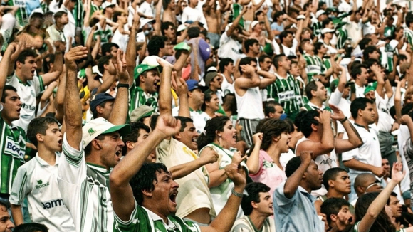 Em 1996, famoso goleiro quase desfalcou o Palmeiras em clássico contra o Corinthians por ser mesário nas eleições; atleta chegou de carro esportivo de luxo na zona eleitoral: 'Todo mundo ficou olhando'