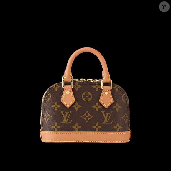 Maria Flor usou uma bolsa do modelo Alma Nano, produzido pela marca de luxo Louis Vuitton