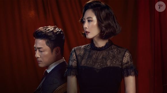 'No Ar': uma jornalista é acusada de assassinato e precisa contar com a ajuda do marido para provar sua inocência