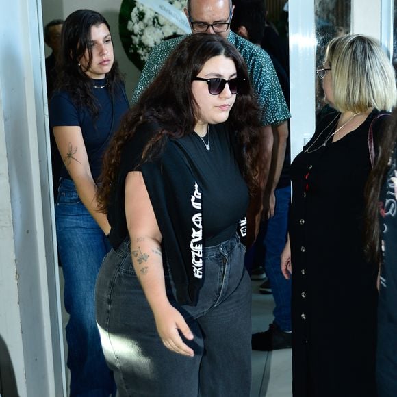 Corpo de Gerson Brenner foi velado pela filha mais nova, Vica Brenner