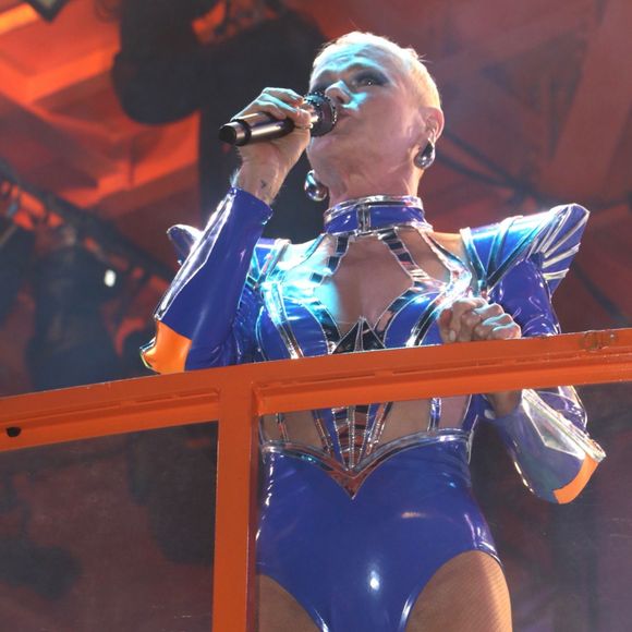 Xuxa ainda realizou sessões de drenagem linfática e eletroestimulação muscular