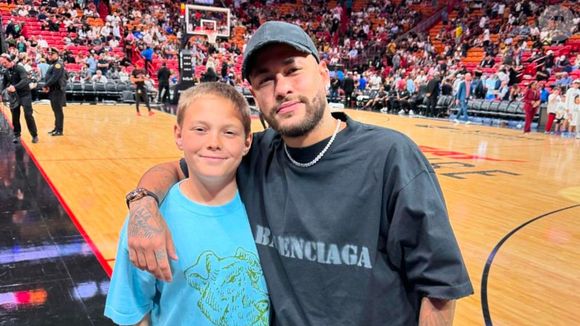 Filho mais velho de Neymar, Davi Lucca emocionou ao escrever uma mensagem para o pai neste domingo, 17 de agosto de 2025