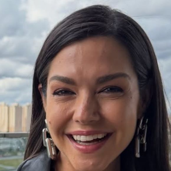 Thaís Fersoza, aos 41 anos, dá importante lição sobre dieta low carb para longevidade e prevenção: Não cortei alimento, porque não acho certo'