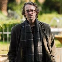 O reencontro que põe em risco (real!) o segredo de Atilla: resumo do capítulo de Sexta-feira Santa (03/04) da novela 'Coração de Mãe'