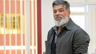 Justiça x Maurício Mattar: 27 anos após briga no trânsito, ator da novela 'Por Você' ainda tem dívida superior a R$ 230 mil para pagar de indenização a motoboy; condenado em processo, famoso tem 30% de lucros penhorados