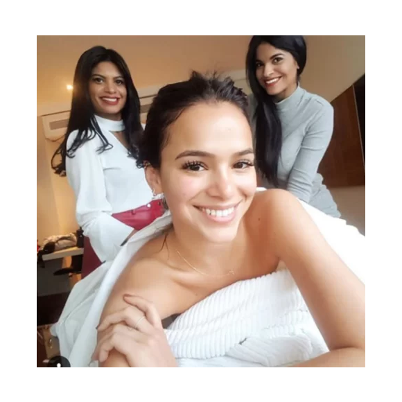 Miracle Touch: Bruna Marquezine revelou, no passado, ser adepta de técnica que une drenagem a massagem modeladora