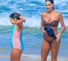 Filha de Deborah Secco, Maria Flor está com 9 anos de idade