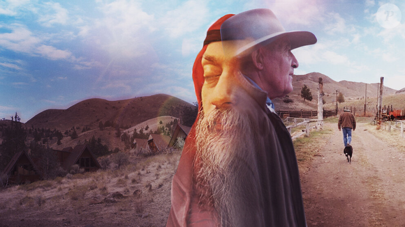 A série documental Wild Wild Country, da Netflix, acompanha a comunidade criada em torno de Bhagwan Shree Rajneesh, conhecido como Osho, e os conflitos que marcaram o movimento