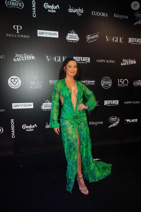Thaynara OG resgatou um icônico vestido de Jennifer Lopez no Grammy Awards do ano 2000