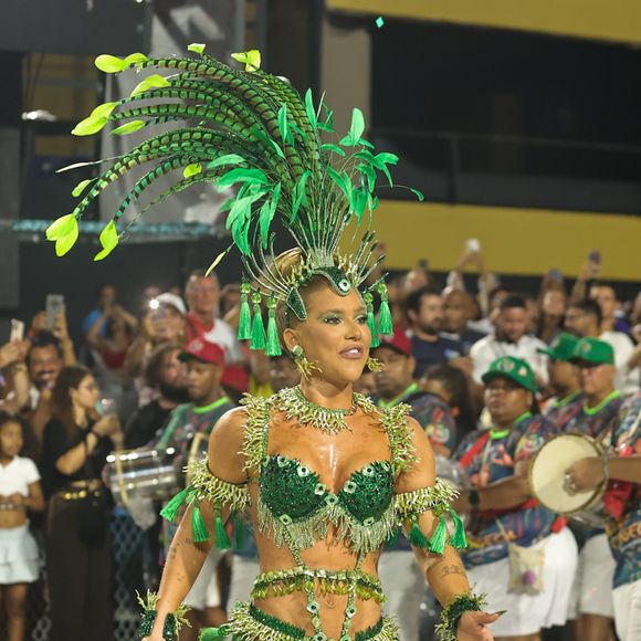 No último domingo (01) Virgínia comentou sobre o assunto em seu primeiro ensaio técnico para o Carnaval de 2026