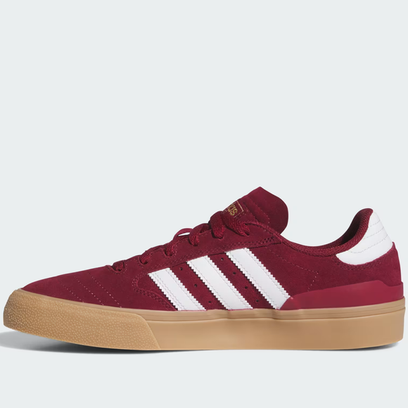 Até o fechamento desta matéria, o Busenitz Vulc II aparecia com preço de R$ 499,99 no site oficial da Adidas, reforçando o status de sneaker desejado entre fãs de moda urbana