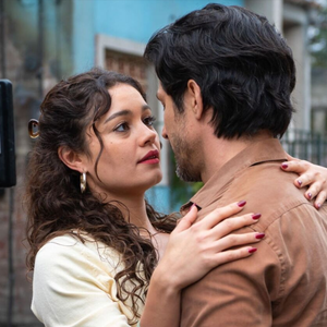 Paulinho (Romulo Estrela) finalmente entende plano de roubo de Gerluce (Sophie Charlotte)