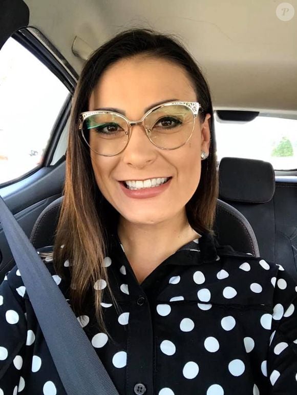 Para muitos, o visual de Andressa Urach a deixou muito parecida com Michelle Bolsonaro