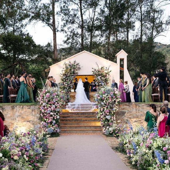 Giovanna Lancellotti e Gabriel David optaram por uma decoração minimalista, mas luxuosa