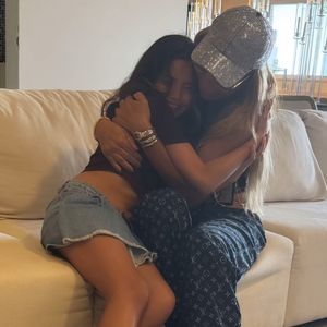 Alice, única filha de Iran Ângelo e Hulk que compareceu ao casamento, ganhou um recado especial da mãe na web: ‘Filha, fica em paz’