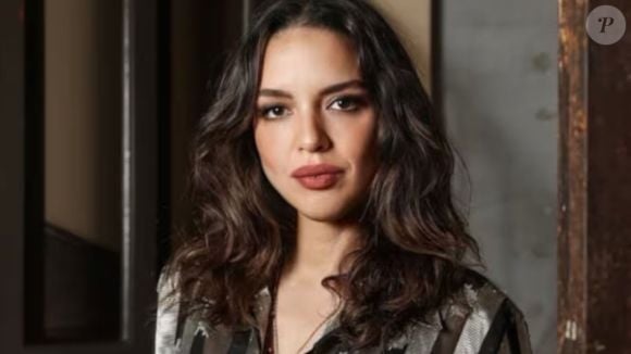 A atriz Meriç Aral vive Irmak na novela turca 'Coração de Mãe'. Personagem chega no capítulo de 24 de março