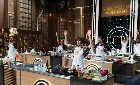 Eliminação no ‘MasterChef Celebridades 2025’ foi definida após prato com bacalhau não convencer os jurados
