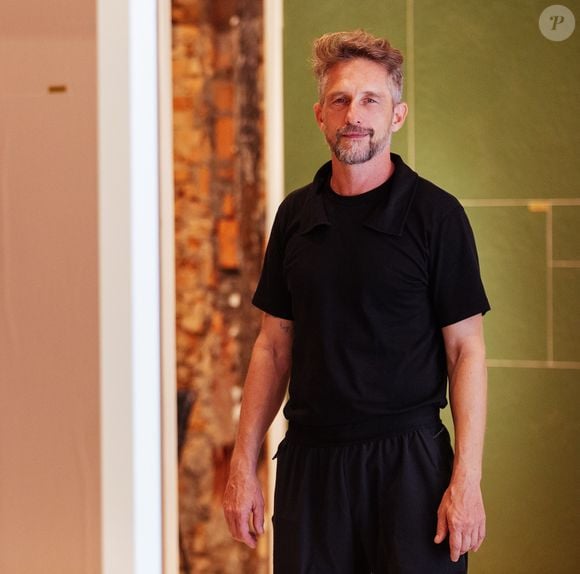 O arquiteto Marko Brajovic criou para a Natura uma estrutura inspirada na natureza para o Rock in Rio 2026, usando cerca de 47 mil embalagens recicladas