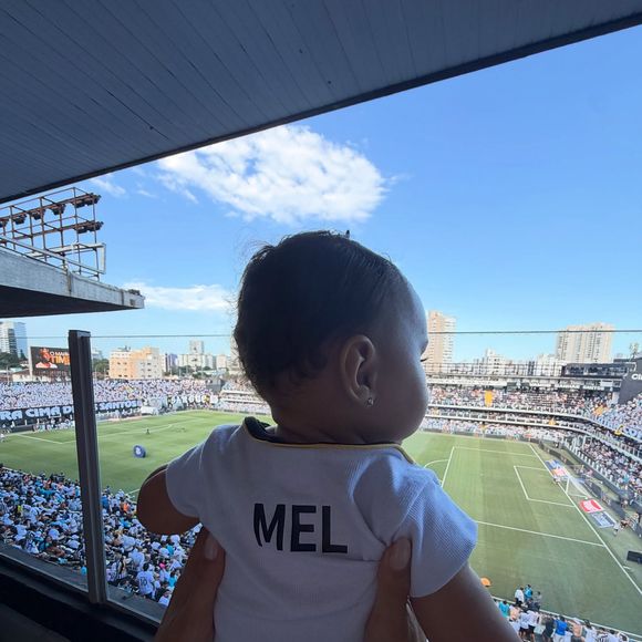 Bruna Biancardi encantou os internautas ao compartilhar fotos tiradas recentemente em seu perfil do Instagram