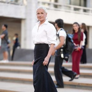 Xuxa Meneghel contou que nunca havia participado de um evento de moda e afirmou estar feliz por representar mulheres da sua idade em um compromisso internacional da Carolina Herrera