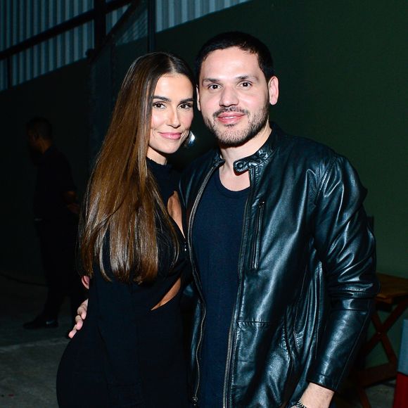 Débora Secco e Dudu Borges chegam juntos na Gravação do DVD “ Traia Acústico “ no Quinta do Embaixador em Guarulhos