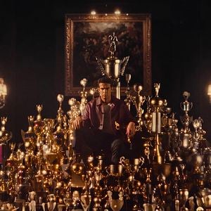 Segundo informações divulgadas por O Boticário, o novo Malbec Eau de Parfum aposta na combinação de couro inspirado na perfumaria francesa e baunilha para criar uma assinatura olfativa marcante