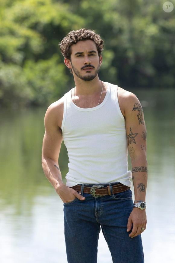 Filipe Bragança se tornou grande aposta da Globo com a novela 'Coração Acelerado', onde será João Raul, o 'Mozão do Brasil'