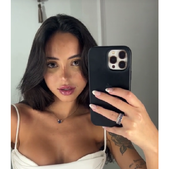 Luana é uma ex-participante do reality show 'Rio Shore', da MTV (2021).