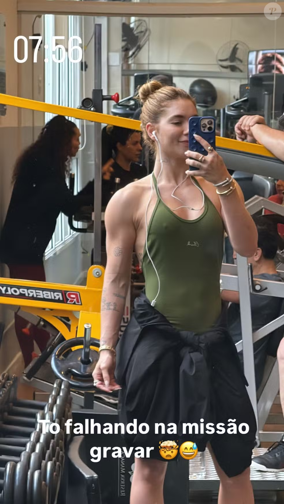 Virgínia posta foto no treino e braço sarado choca internautas