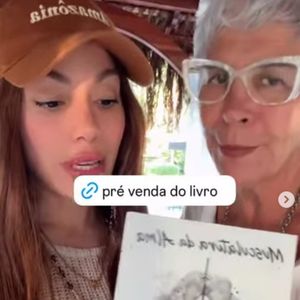 A comparação com registros anteriores, que também seguem circulando online, levou internautas a apontar que o nariz da cantora aparenta estar menos fino e menos empinado, com um aspecto considerado por alguns usuários como “mais natural”.