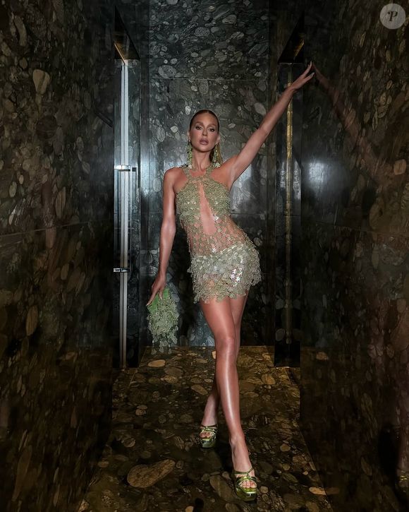 Em 2025, Marina Ruy Barbosa usou 12 vestidos - do curto ao longo - e comprovamos: é um mais bonito que o outro!