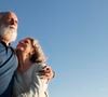 Os relacionamentos pessoais, passar mais tempo com a família ou amigos, ou a oportunidade de ajudar as pessoas próximas podem começar a ocupar um espaço que antes reservávamos para outras preocupações.