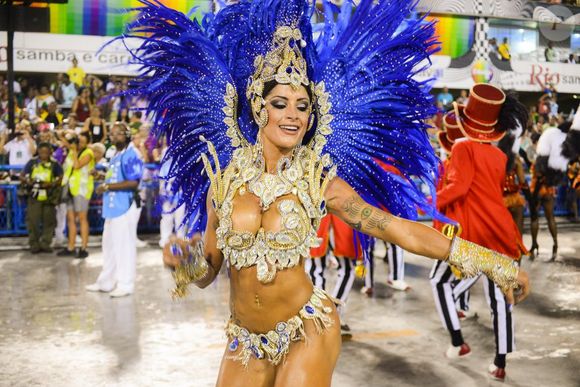 Aline Campos não podia comer carnes gordurosas, como a picanha, embutidos, frituras e processados, e nem mesmo gema de ovo