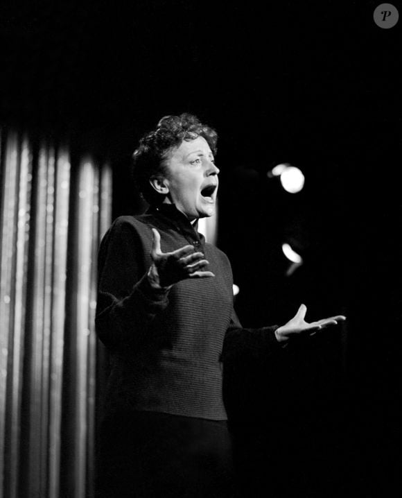 O passado de Édith Piaf durante a ocupação nazista é marcado por episódios controversos e diferentes interpretações históricas