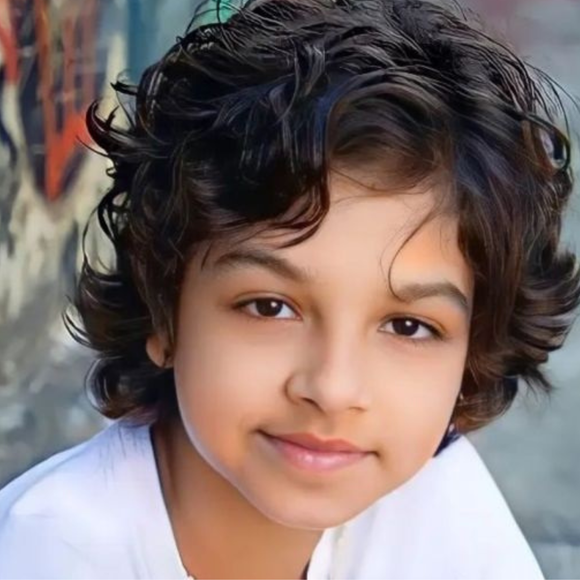 Gustavo Corasini, ator da série 'Tremembé', sofreu fraturas ao ser atropelado quando criança em agosto de 2022