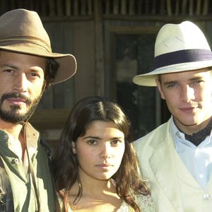 Em 2004, a Globo produziu um remake estrelado por Vanessa Giacomo como Zuca e Daniel de Oliveira como Luís Jerônimo