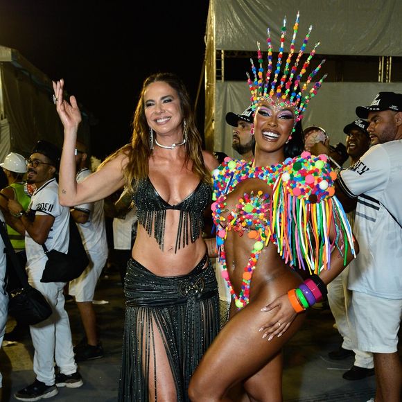 De salto alto e franjas brilhantes, Luciana Gimenez arrasa como madrinha da Vai-Vai e prova que o Carnaval 2025 será inesquecível!
