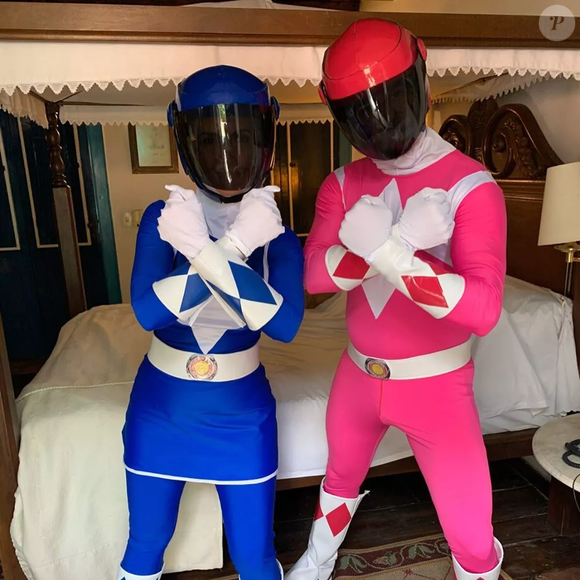 A tradição continua! Fátima Bernardes e Túlio Gadêlha surpreendem mais uma vez com uma escolha icônica de fantasia.