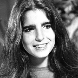 Lançado no mesmo ano em que Malu Mader estreou na televisão, Cecita, de O Boticário, permanece como um clássico absoluto da beleza brasileira e da elegância atemporal