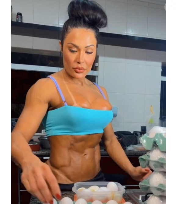 Gracyanne Barbosa mantém dieta com cerca de 40 ovos por dia.