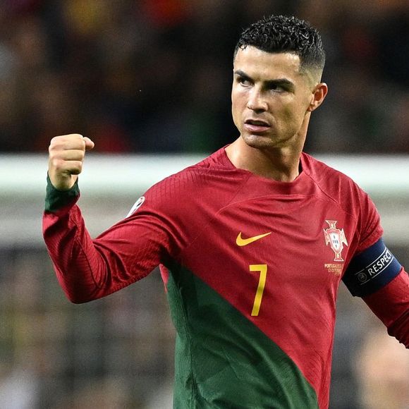 'Sou o jogador mais completo que já existiu', dispara Cristiano Ronaldo em 'aula de autoestima'; atleta garante que nem Messi, nem Pelé o superam
