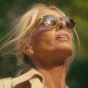 Adriane Galisteu ganhava de R$ 3 mil a R$ 5 mil com ensaios fotográficos e presenças em eventos