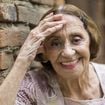 'Nunca pensei em me aposentar. Já disse milhões de vezes que não sou a velhinha que faz tricô': o segredo de Laura Cardoso para longevidade e lucidez em 98 anos de vida; atriz dispensava aposentadoria e tinha contrato vitalício com a Globo