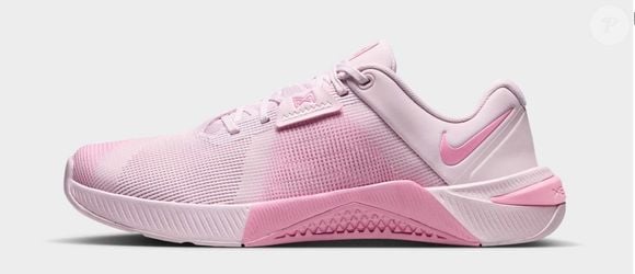 Os novos Nike Metcon 10 são a escolha perfeita para acrescentar personalidade aos mais variados looks