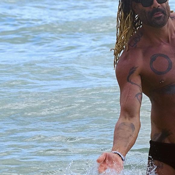 Alan Passos, ex-'BBB 5', ironizou 'Bodas de Prata' do reality